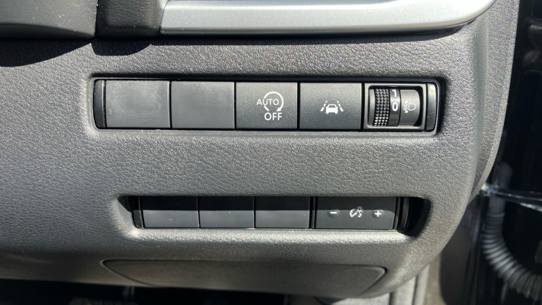 Nissan Qashqai 1.3 DiG-T MH 158 Acenta Premium 5dr Xtronic Petrol Hatchback